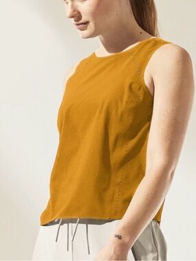 Athleta Terra Crop Laser Cut Lightweight Tank Top Womens Large Mustard Yellow